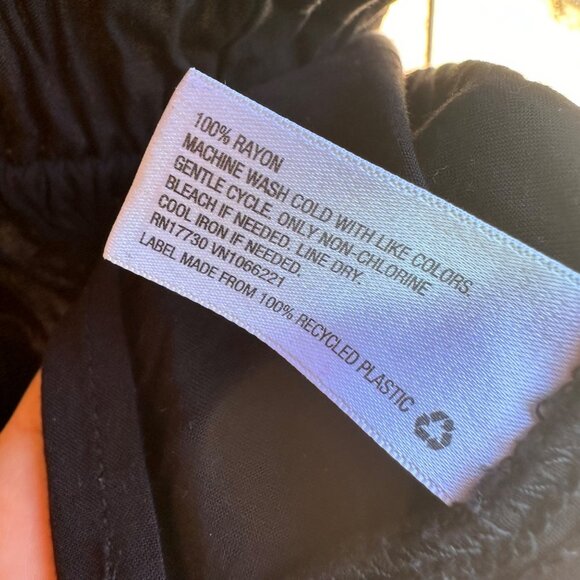 Mossimo Little Black Dress Cutout Back Pockets Light weight Mini Tank Dress Size - Picture 7 of 10